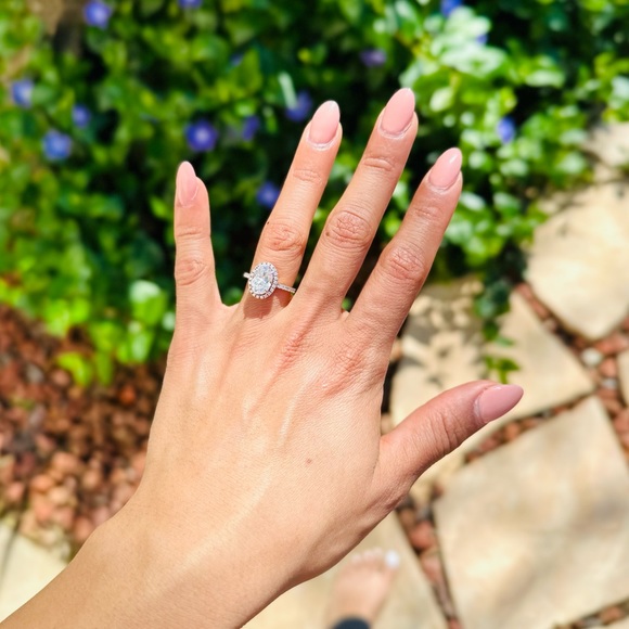 2.72 Carat Moissanite Diamond Ring NEW - Picture 3 of 3